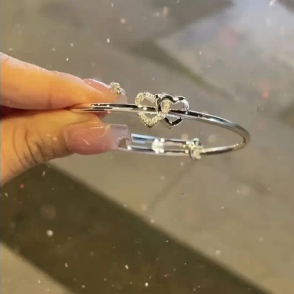 💕 $6 Bundled Double Hollow Heart Adjustable Bangle